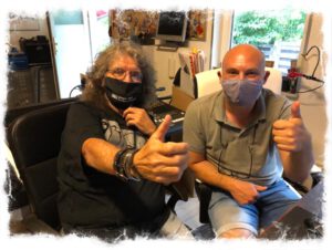 Gregor und Achim mit Maske (2020)